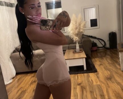 Leaked Livvyevvs private photo viral onlyfans