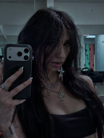 Leaked Liza lowe private photo viral onlyfans