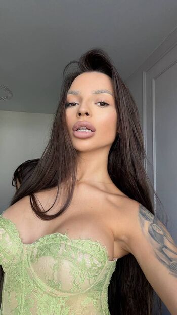 Leaked Lizaavovk private photo viral onlyfans