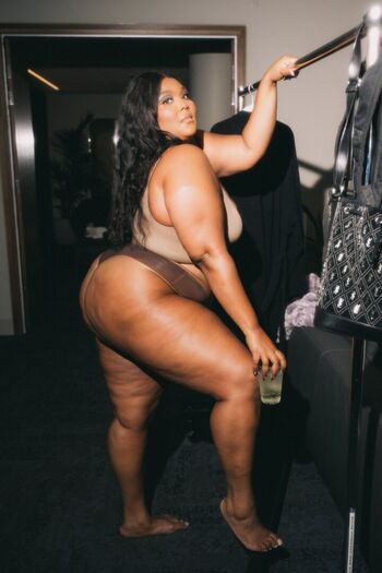 Leaked Lizzo private photo viral onlyfans
