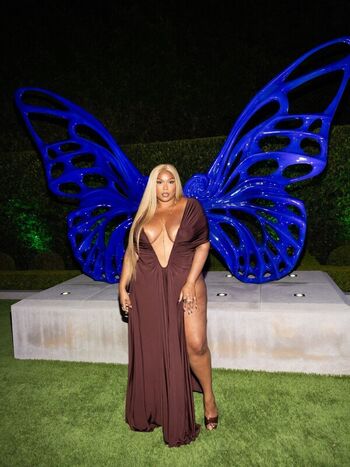Leaked Lizzobeeating private photo viral onlyfans