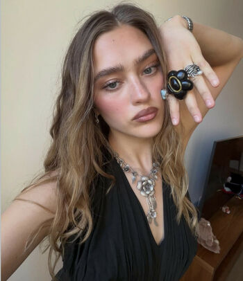 Leaked Lizzy greene private photo viral onlyfans