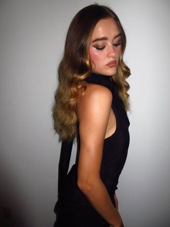 Leaked Lizzy greene  page private photo viral onlyfans