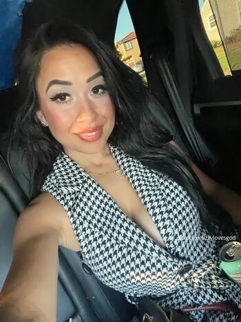Leaked Lizzywurst page private photo viral onlyfans