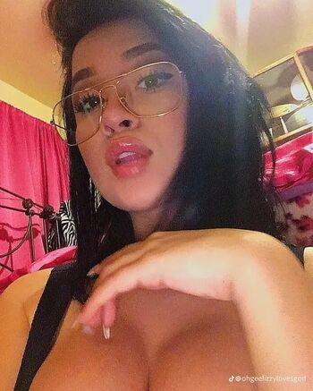 Leaked Lizzywurst private photo viral onlyfans