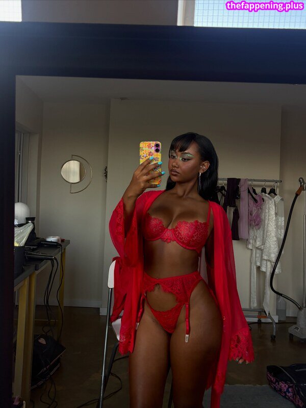 elizabeth anorue / llleasy / llleasy_ Foto OnlyFans Nua #15