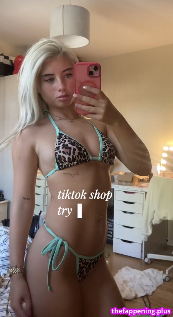 Corey & Llorenna / Llorenna Hodgkinson / corey-and-llorenna / popular नग्न OnlyFans फोटो #7