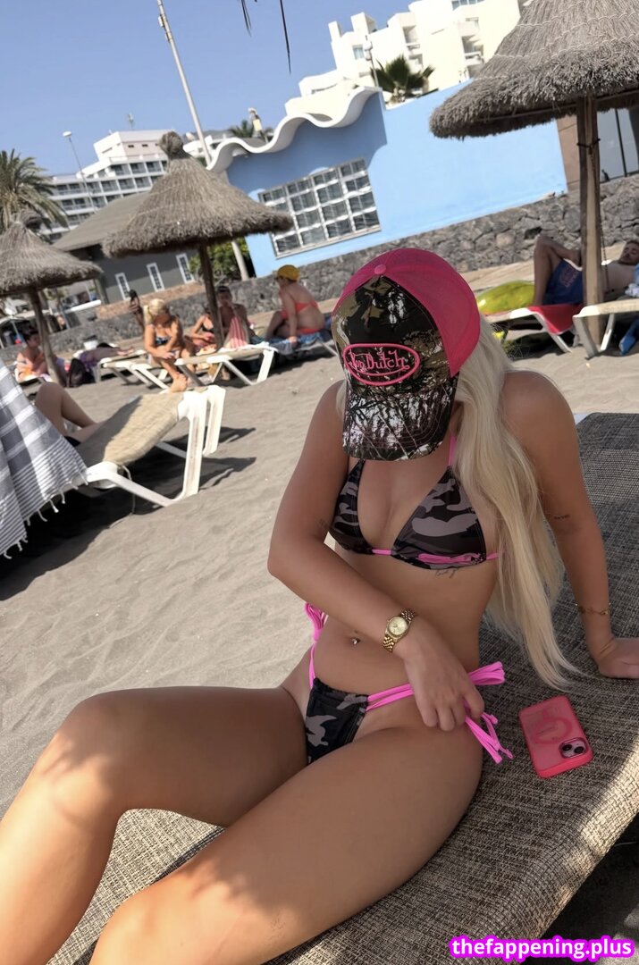 Corey & Llorenna / Llorenna Hodgkinson / corey-and-llorenna / popular 누드 OnlyFans 사진 #14