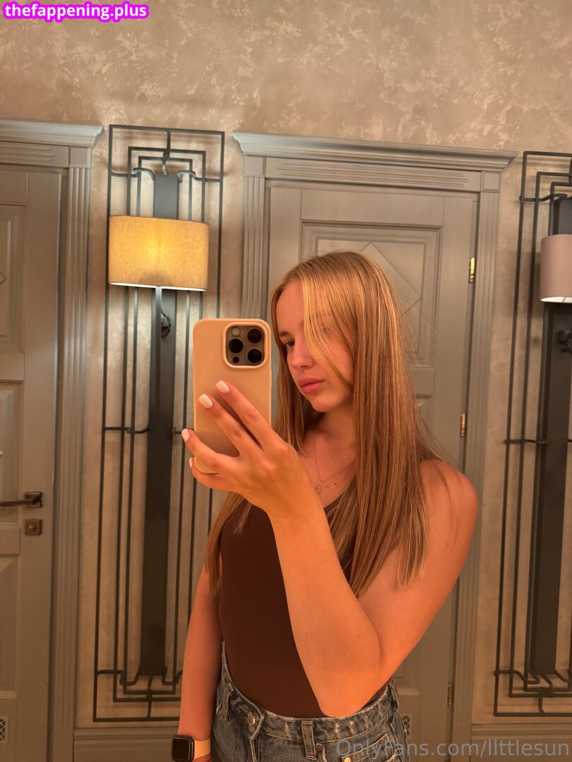 llttlesun Naken OnlyFans Foto #12