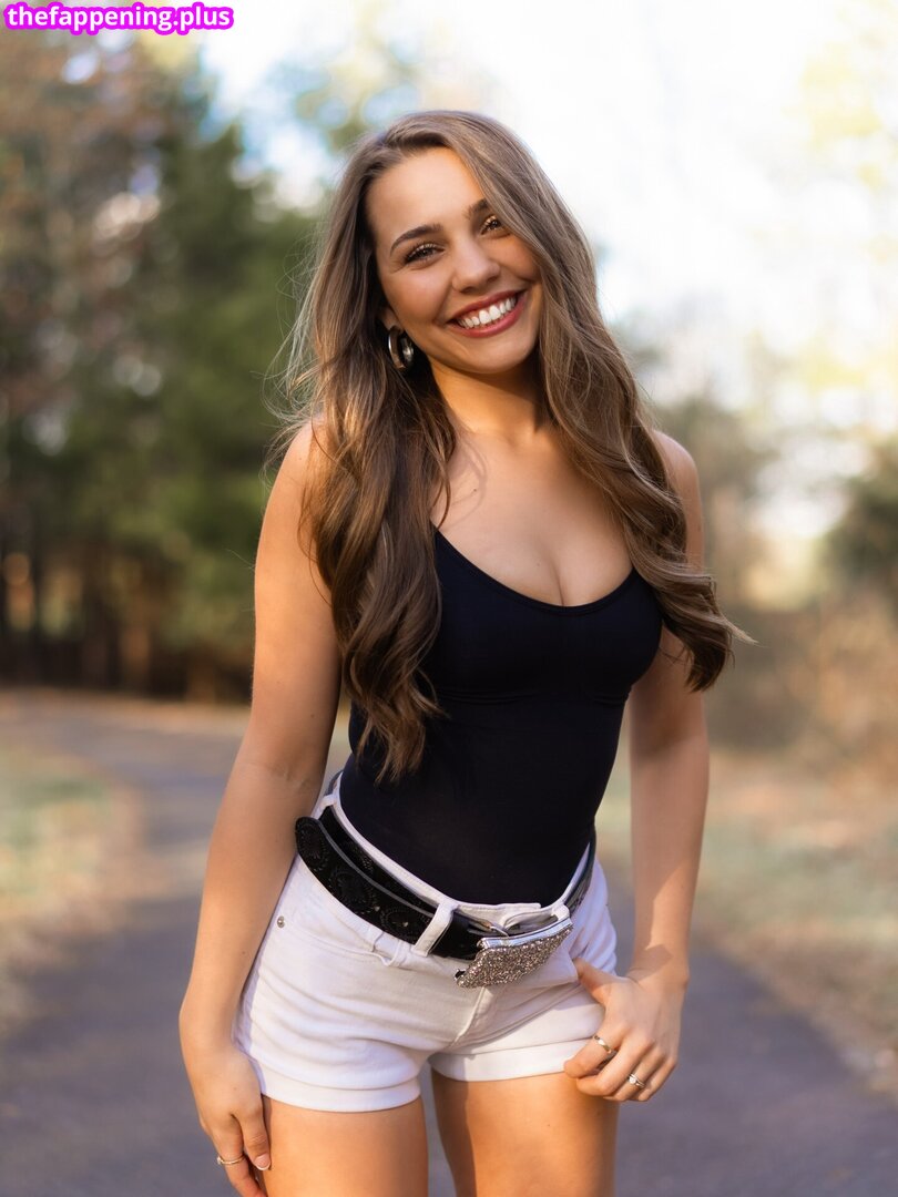 Llyssa Nichole / alyyssanicole / llyssanicholee Nahá OnlyFans fotografie #5
