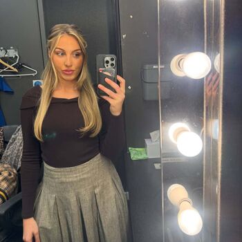 Leaked Local tv presenters private photo viral onlyfans