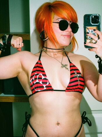 Leaked Loidacortez geek private photo viral onlyfans