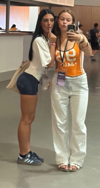 Lola Clr
