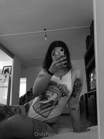Leaked Lola deinnn private photo viral onlyfans