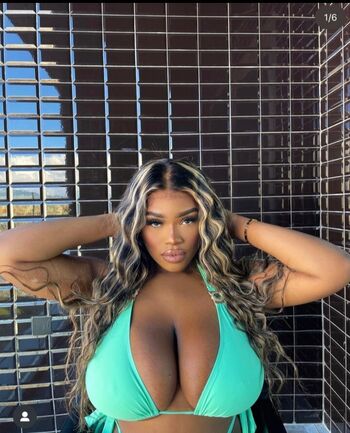 Leaked Lola tasie private photo viral onlyfans