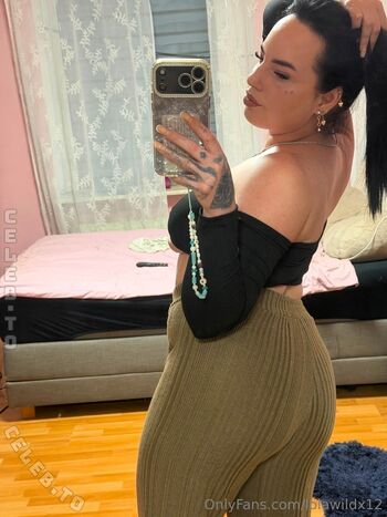 Lola_Wildx