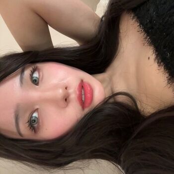 Leaked Lolaaasaur private photo viral onlyfans