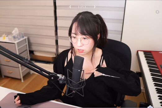 Leaked Lolnatsumiii private photo viral onlyfans