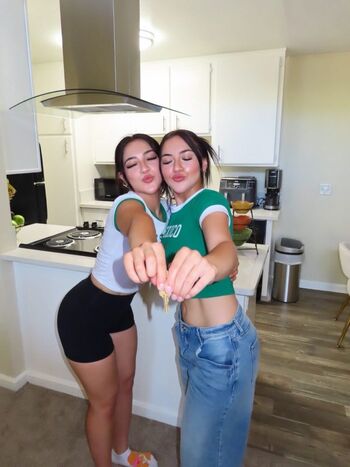 Lonatwins