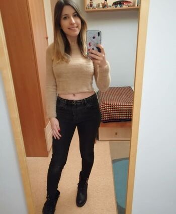 Leaked Loreniitta private photo viral onlyfans