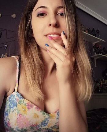 Leaked Loreniitta private photo viral onlyfans