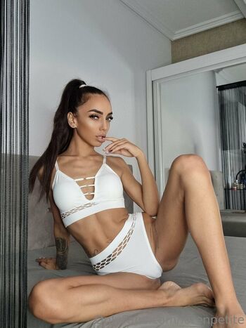 Leaked Lorenpetite private photo viral onlyfans