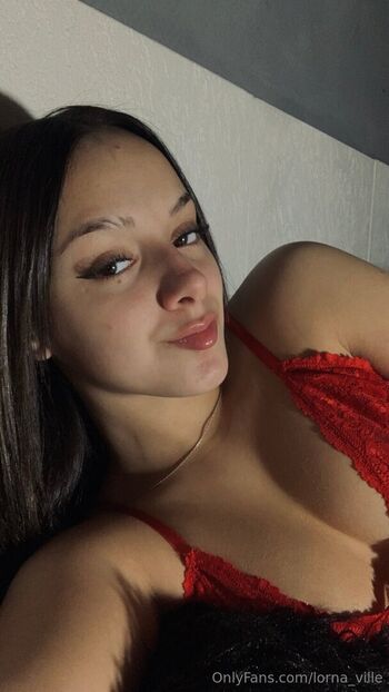 Leaked Lornaisville private photo viral onlyfans