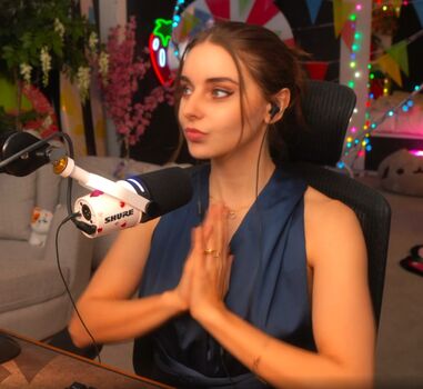 Leaked Loserfruit private photo viral onlyfans