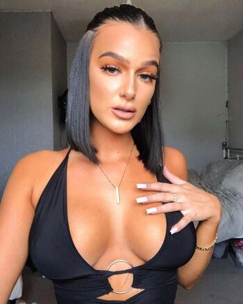 Leaked Louise reid private photo viral onlyfans