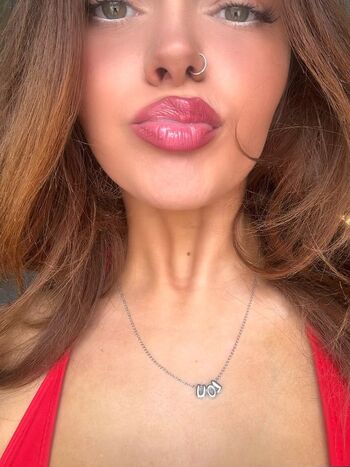 Leaked Louiselaingx private photo viral onlyfans