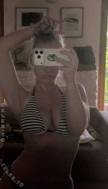 Leaked Loulou fbl page private photo viral onlyfans