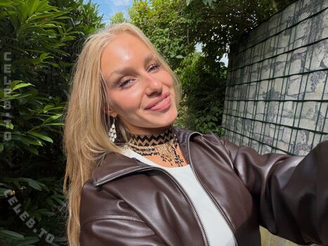 Leaked Loulou fbl private photo viral onlyfans