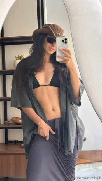 Leaked Lovelyjill private photo viral onlyfans