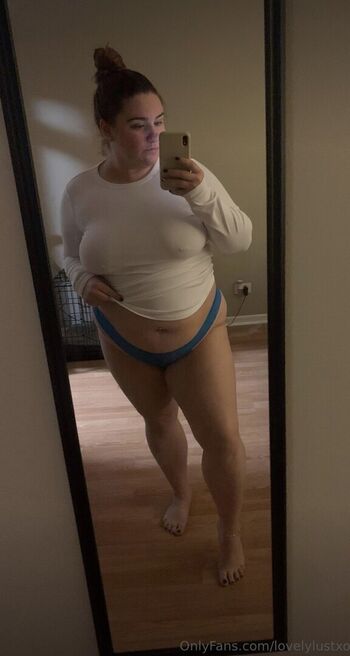Leaked Lovelylustxo page private photo viral onlyfans