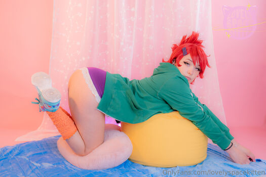 lovelyspacekitten