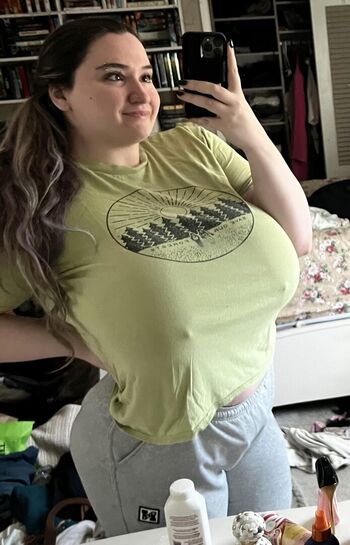 lovelysquirrel33
