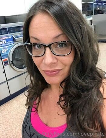 Leaked Lovepirate private photo viral onlyfans