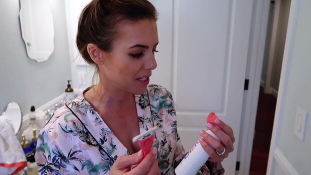 Leaked Lovesweatfitness private photo viral onlyfans