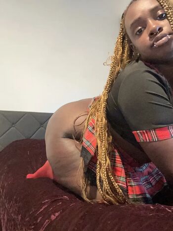 Leaked Loyalbambi private photo viral onlyfans