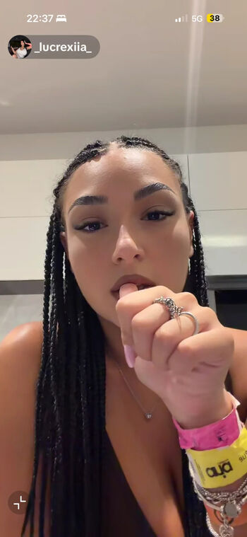 Leaked Lucrexiia private photo viral onlyfans