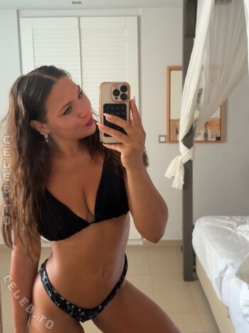 Leaked Lucy lacht private photo viral onlyfans