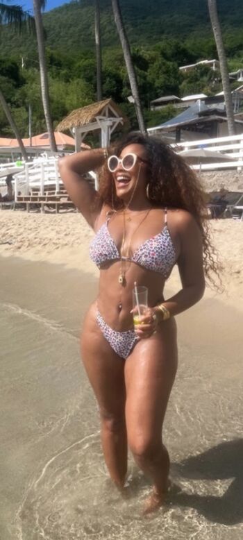 Leaked Ludivine retory page private photo viral onlyfans