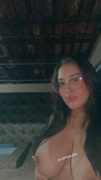 Leaked Ludysaless page private photo viral onlyfans