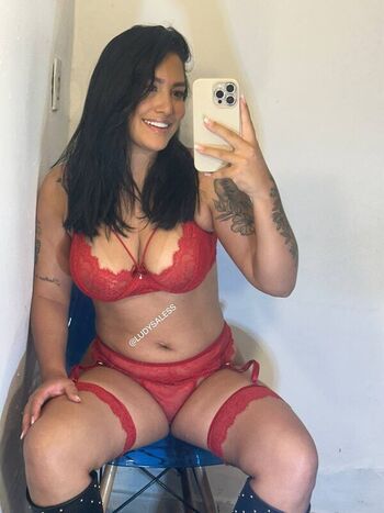 Leaked Ludysaless page private photo viral onlyfans