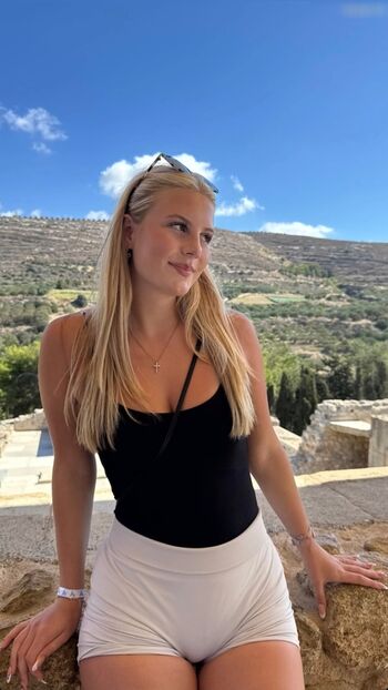 Leaked Luisa mnck private photo viral onlyfans