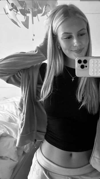 Leaked Luisa mnck private photo viral onlyfans