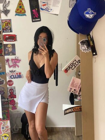 Leaked Luisa valencia page private photo viral onlyfans