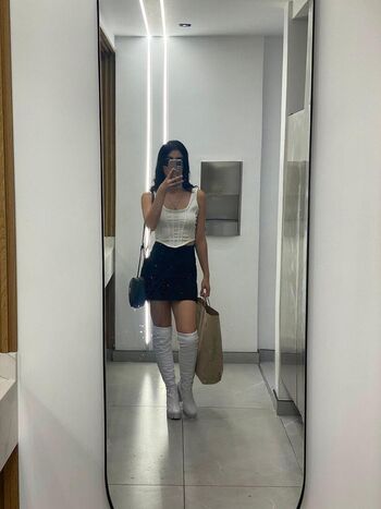 Leaked Luisa valencia private photo viral onlyfans