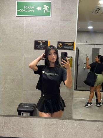 Leaked Luisa valencia private photo viral onlyfans