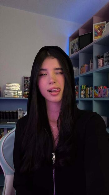 Leaked Luisa valencia private photo viral onlyfans